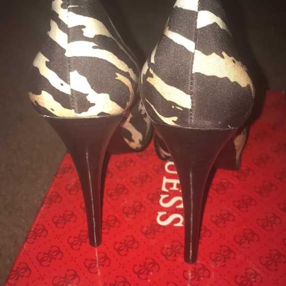 Heels - Picture 2 of 3